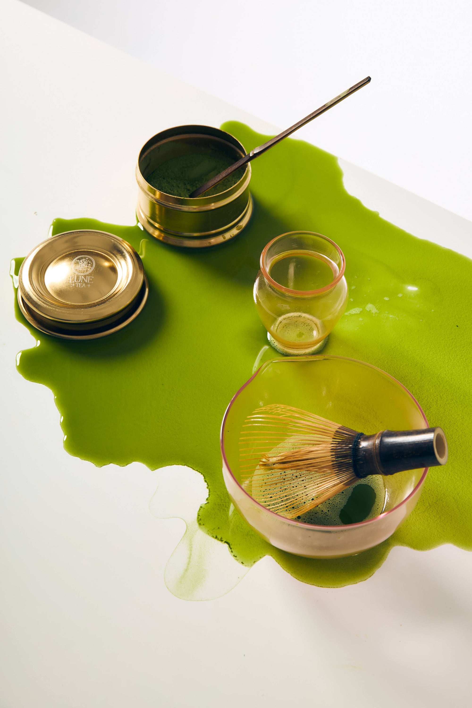 Matcha ceremonialna vs. kulinarna – czym się różnią i którą wybrać?